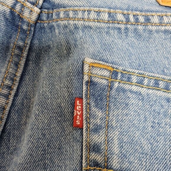 VINTAGE Levi's 505 straight leg medium wash unisex denim jeans 30x30 - Picture 6 of 14
